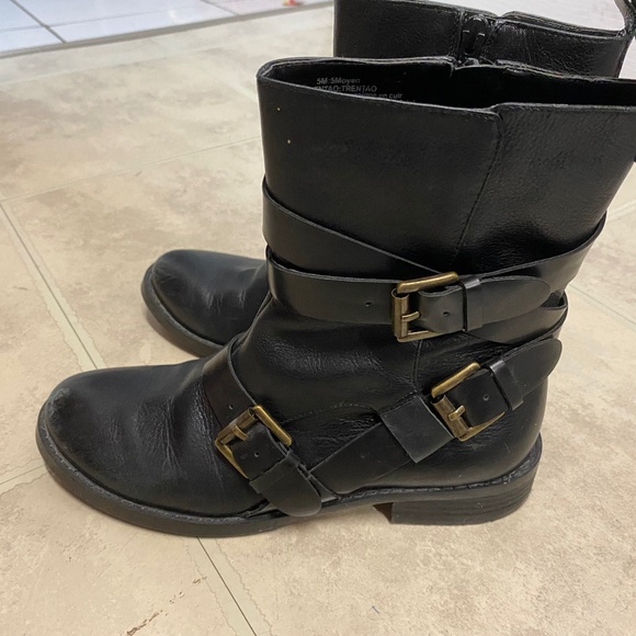 Nine West booties - Picture 1 of 5